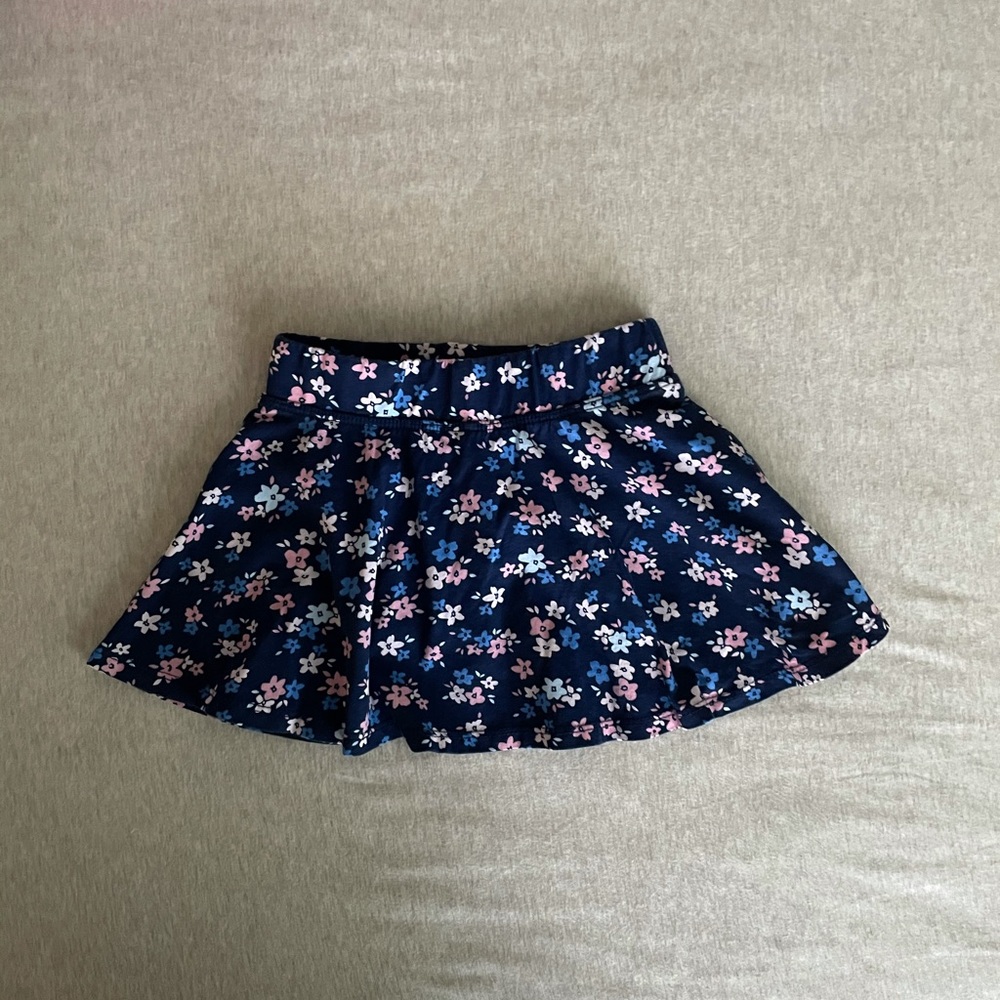 Toddler ,girl skirt .size :xs 4t